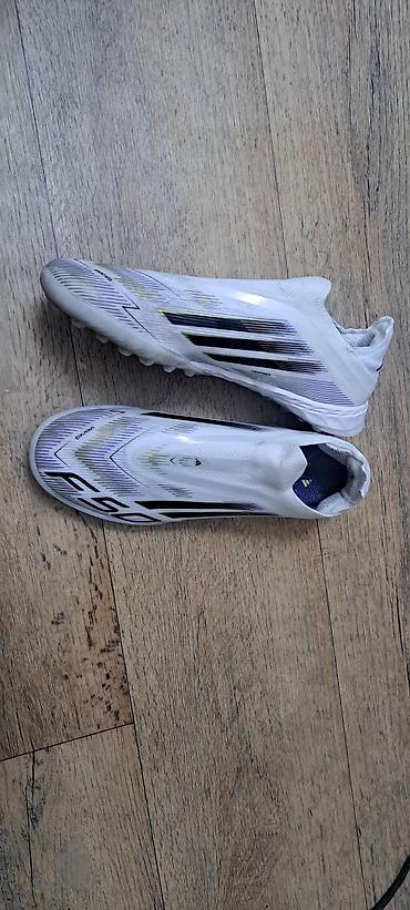 Бутсы: Два три раз носил 42 размер маломерка - Модель: Adidas F50 — 5