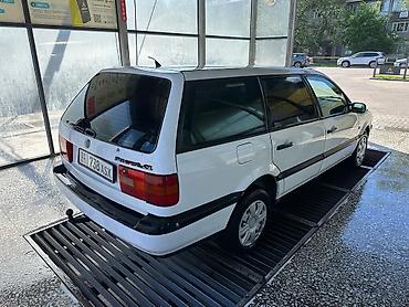 Volkswagen: Volkswagen Passat Variant: 1994 г., 1.8 л, Механика, Бензин, Универсал — 6