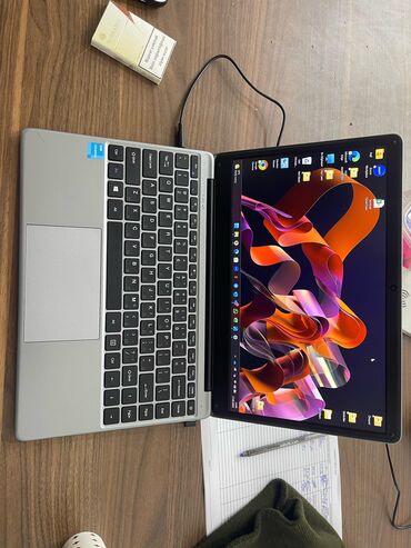 notebook çanta: Intel Celeron, 8 ГБ ОЗУ, 15 "