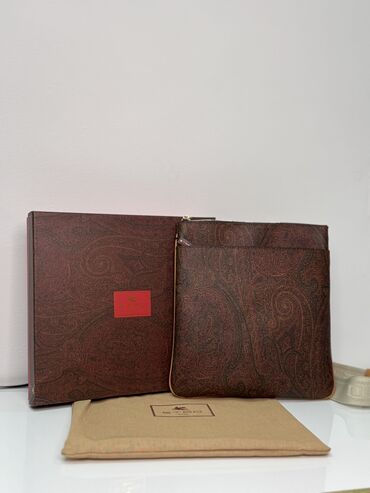 кожанные ремни: Барсетка Etro (реплика, новая) Продам новую барсетку Etro (реплика). 🔸