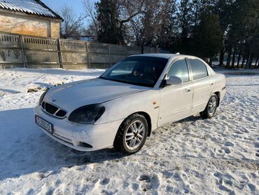 Daewoo: Daewoo Nubira: 1999 г., 1.5 л, Механика, Бензин, Седан