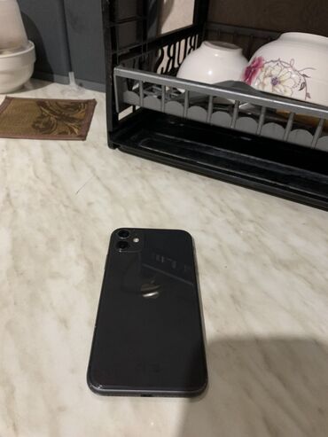 Apple iPhone: IPhone 11, Б/у, 128 ГБ, Черный, Чехол, 100 % — 8