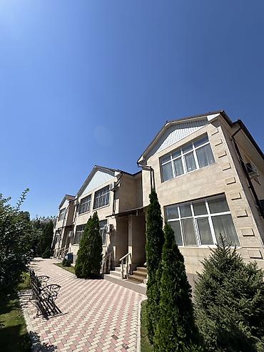 Продажа таунхаусов: **🏛 Престиж и безопасность — рядом с Госрезиденцией, Бишкек** — 3