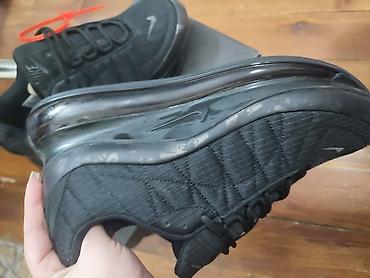 Patike: Nike air max 720
42-46
4.000 — 10