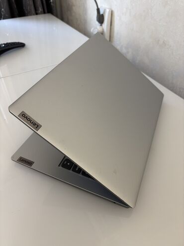 чехлы для ноутбуков lenovo: Ноутбук, Lenovo