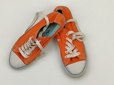 Sneakers & Athletic shoes: Sneakers 39, condition - Good