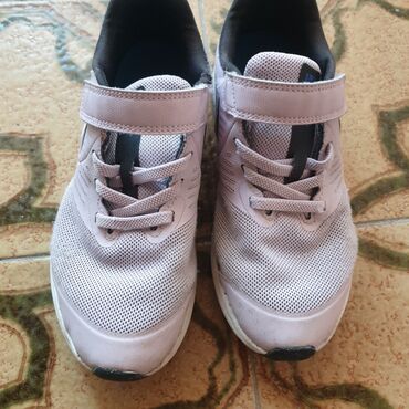 Patike: Nike, Veličina - 31 na lalafo.rs — 9 Patike: Nike, Veličina - 31 — 9