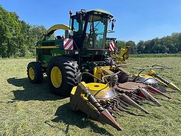 Самоходные косилки: Самоходный кормоуборочный комбайн John Deere 6750 с — 2