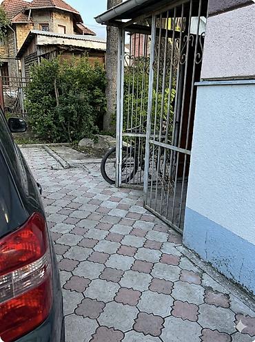 Коммерциялык кыймылсыз мүлктү сатуу: 🏢 Продаётся коммерческое помещение в районе Джал 📐 Площадь: 143,3 м² 🚪 — 9