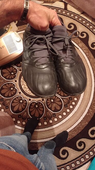 Кроссовки и спортивная обувь: Размер: 42, цвет - Серый, Б/у