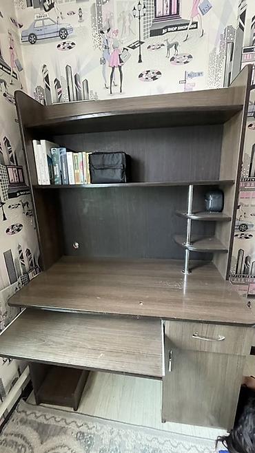 study table: Компьютерный стол, Б/у, С полками — 2