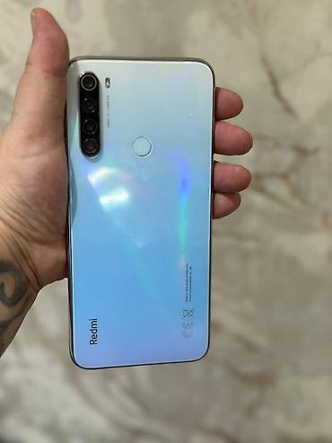 android monitor kredit: Xiaomi Redmi smartfon - Model: Redmi (arxa hissədə “Redmi” loqosu — 4