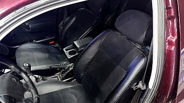 неки: Volkswagen Vento: 1993 г., 1.8 л, Газ, Седан — 5