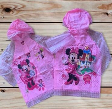 Ostale dečije stvari: EXTRA CENA…POSLEDNJE VELICINE KABANICA 800din za velicinu pitati 9 — 2