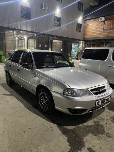 дайво некся: Daewoo Nexia: 2010 г., 1.6 л, Механика, Бензин, Седан