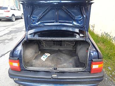 mercedes s class 220: Opel Vectra A sedan - Kuzov: 4 qapılı sedan, tünd mavi rəng - — 5