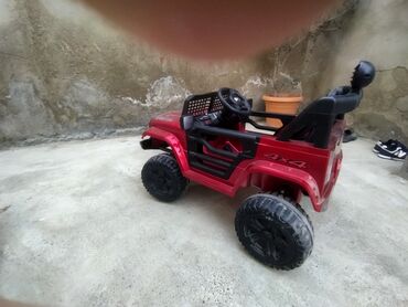 Uşaq üçün elektrik maşınları: 400 manata alınıb Uşaq üçün elektrikli mini jeep – qırmızı rəngdə — 7