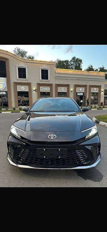 Toyota Camry: 2026 г., 2 л, Автомат, Гибрид