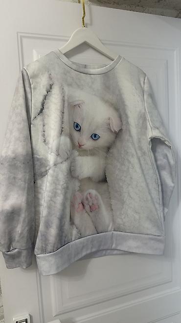 Брючные костюмы: Женская одежда, покупала в Дубаи/Италии, размер s/m/L до 42-44. Вся — 32