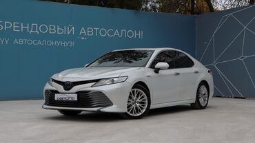 карейские авто: Toyota Camry: 2019 г., 2.5 л, Вариатор, Гибрид, Седан