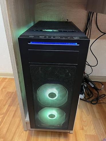 Masaustu kompyuter Prosessor: Intel Core i7-8700 (6 nüvə, 12 axın
