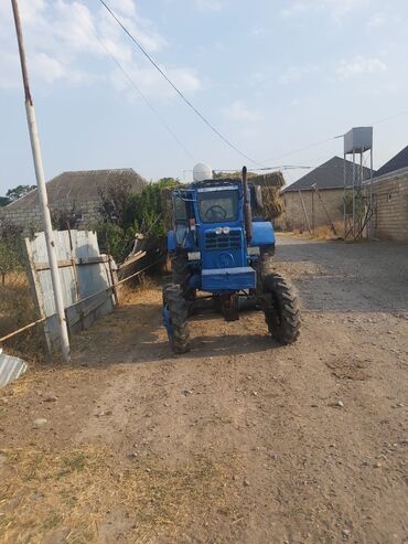 traktor altlıqlı qadın çəkmələri: Sənədləri qaydasındadır. təcili pul lazımdı 0557149584