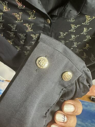 Dəstlər, kostyumlar: Qadın geyim dəsti -geyimlerin her biri 5 manatdl cox yaxsl — 55