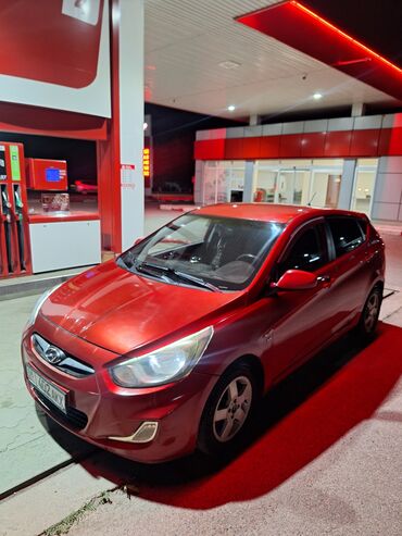 Hyundai: Hyundai Solaris: 2011 г., 1.6 л, Автомат, Бензин, Хэтчбэк
