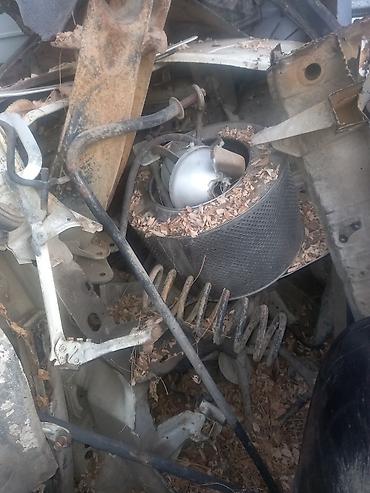 Двери и комплектующие: Продам остатки запчастей на мерседес 123.(есть головка от — 2