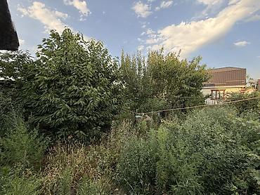 Продажа коттеджей и домов: 🏡 **ПРОДАЁТСЯ ДОМ!** 📍 **Коммунаров** 🛏 3 комнаты 📐 Площадь дома — 9