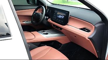 hongqi ehs9: Changan CS75 Plus: 2025 г., 1.5 л, Автомат, Бензин, Кроссовер — 4