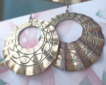 часы пандора: Серебряные серьги, 925 проба.
-серьги круглые D= 6см