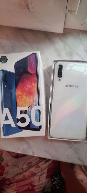 telfon aliram: Samsung Galaxy A50, 64 GB, rəng - Ağ, Sensor, Barmaq izi