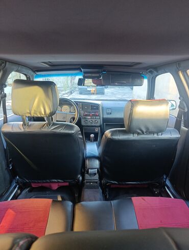 Volkswagen: Volkswagen Passat Variant: 1993 г., 1.8 л, Механика, Бензин, Универсал — 20