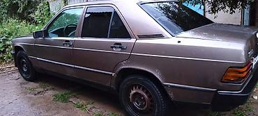 bwb e34: Mercedes-Benz 190: 1987 г., 2 л, Механика, Бензин, Седан — 4