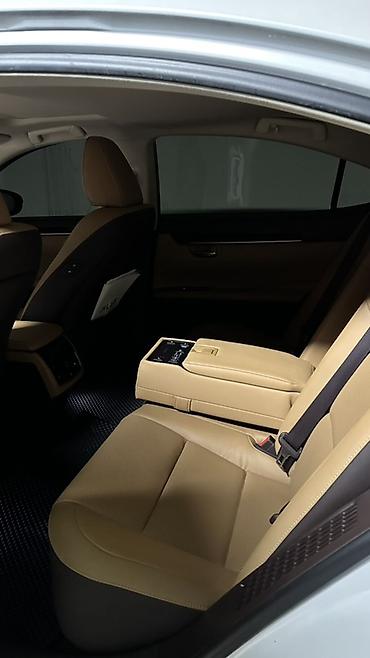 lexus cs: Lexus ES: 2017 г., 2.5 л, Вариатор, Гибрид, Седан — 7