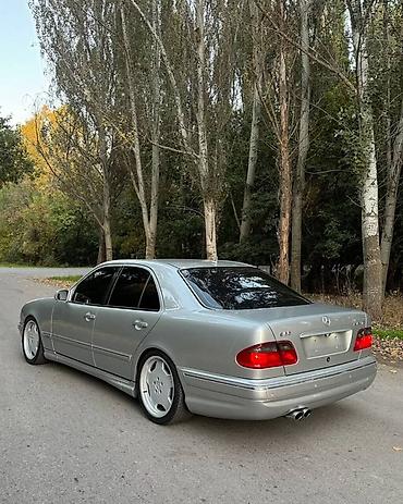 Транспорт: Mercedes-Benz E-Class: 2001 г., 4.3 л, Автомат, Бензин, Седан — 4