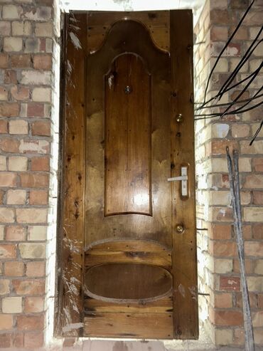 купить офисное кресло: Двери в частный дом, Дерево, Правосторонняя, цвет - Коричневый