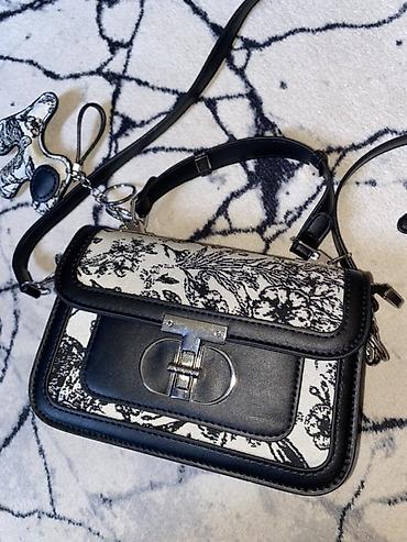 givenchy сумка: Женские сумки (каждая продаётся отдельно)
1) 1000
2) 1500
3) 1000 — 4