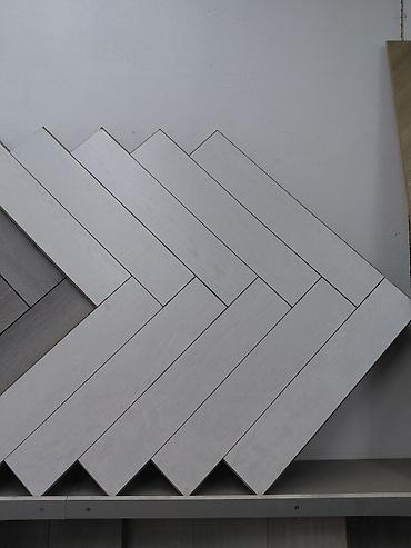 Ламинат английская елочка. 33 класс. Размер 60х10 см. Толщина 12мм