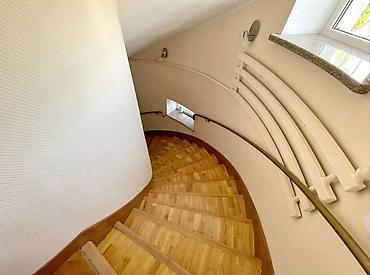 Продажа домов: 6 комнат и более, 350 м², 10 соток, Бишкек, Киргизия 1 — 8