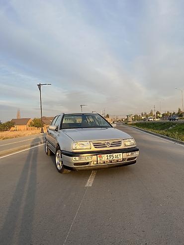 k3 ve: Volkswagen Vento: 1993 г., 1.8 л, Механика, Бензин, Седан — 2