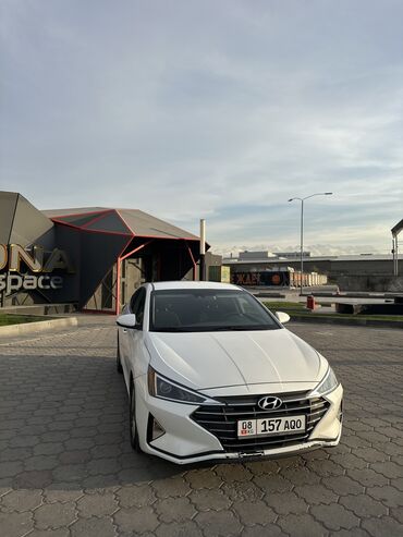 Hyundai: Hyundai Elantra: 2019 г., 2 л, Автомат, Бензин, Седан