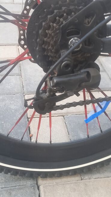 İdman velosipedləri: Dağ velosipedi – 24" təkərli, disk əyləcli nomrem qeyd olunub isteyen