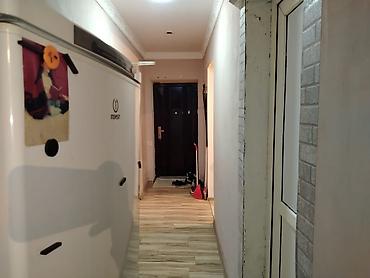 qaxda ev: Xəzər bağlarında 3otaqlı mənzil kürsulu 8dasin ustində hər tərf hətda — 3