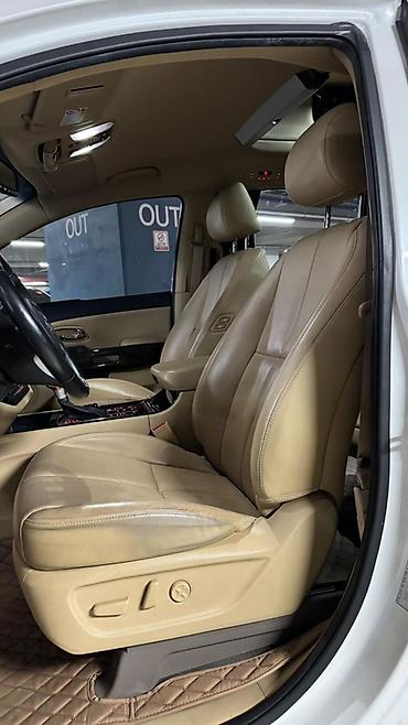 Kia: Kia Carnival: 2019 г., Минивэн — 10