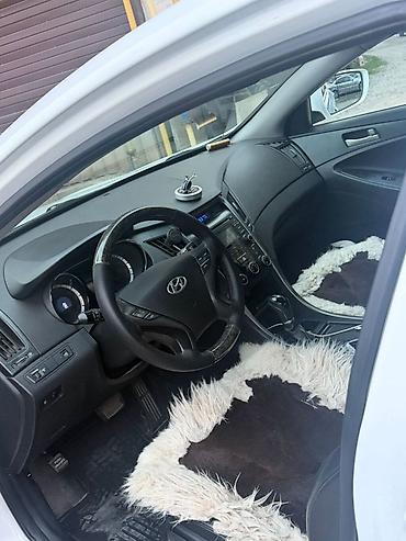 kirgiz auto: Hyundai Sonata: 2014 г., 2 л, Автомат, Газ, Седан — 10