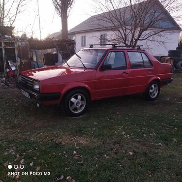 Volkswagen: Volkswagen Jetta: 1988 г., 1.8 л, Механика, Бензин, Седан