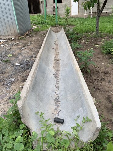 бетон лоток: Асбестовый лоток длина : 3,83 м ширина: 44 см толщина: 3,5 см