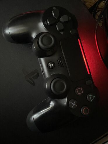 Çaydanlar: Ps4 Orginal Dualshock Pult İşlək ideal vəziyyətdə L2 düyməsi 2ci